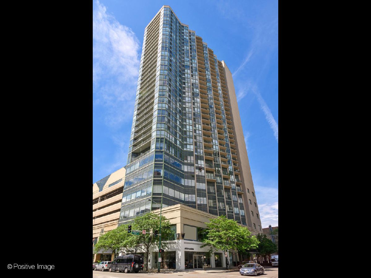 Condominiums Sold Gold Coast Galleria Chicago Illinois, 111 Maple
