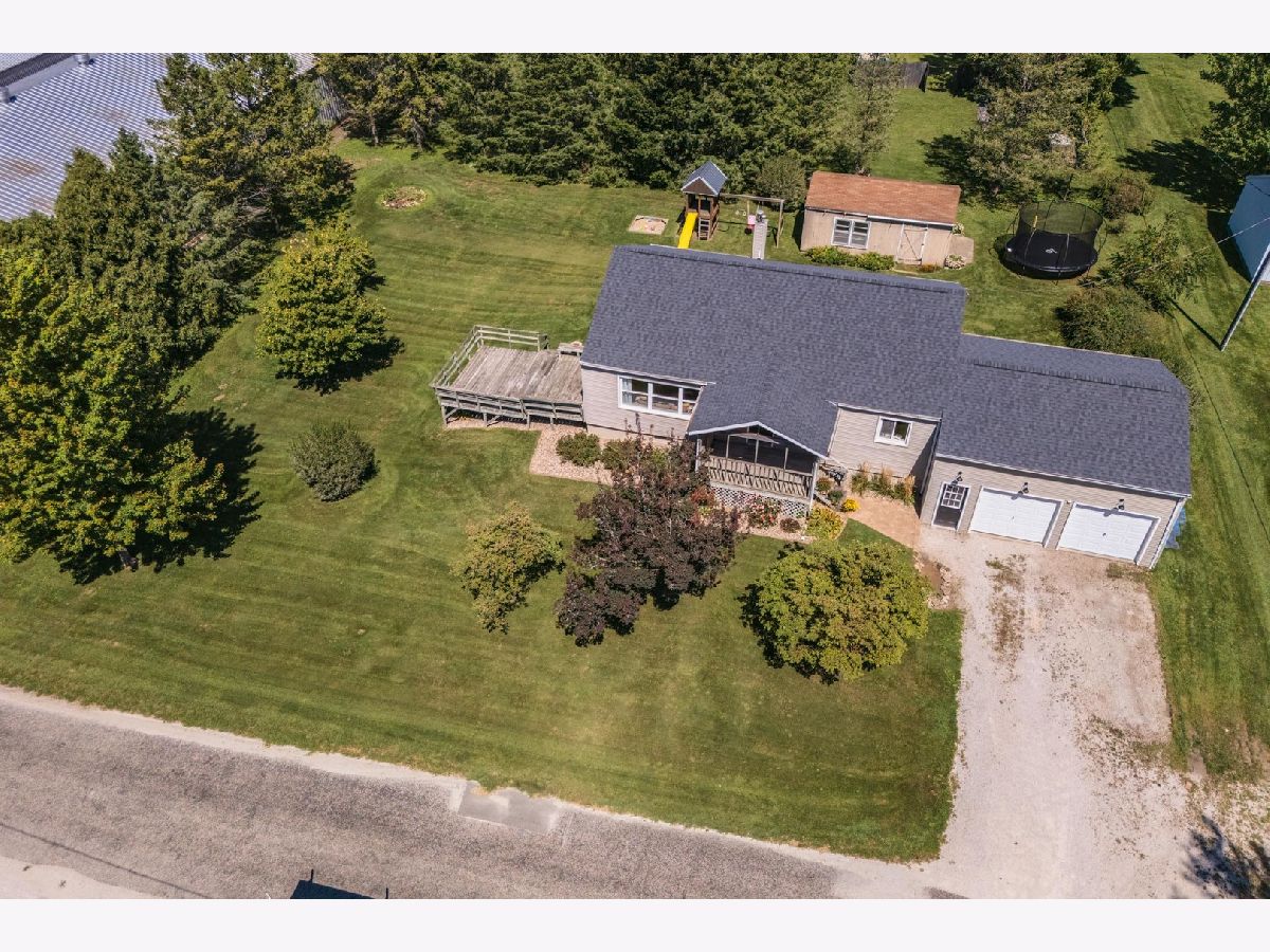  Sold Ellsworth Illinois, 200 North