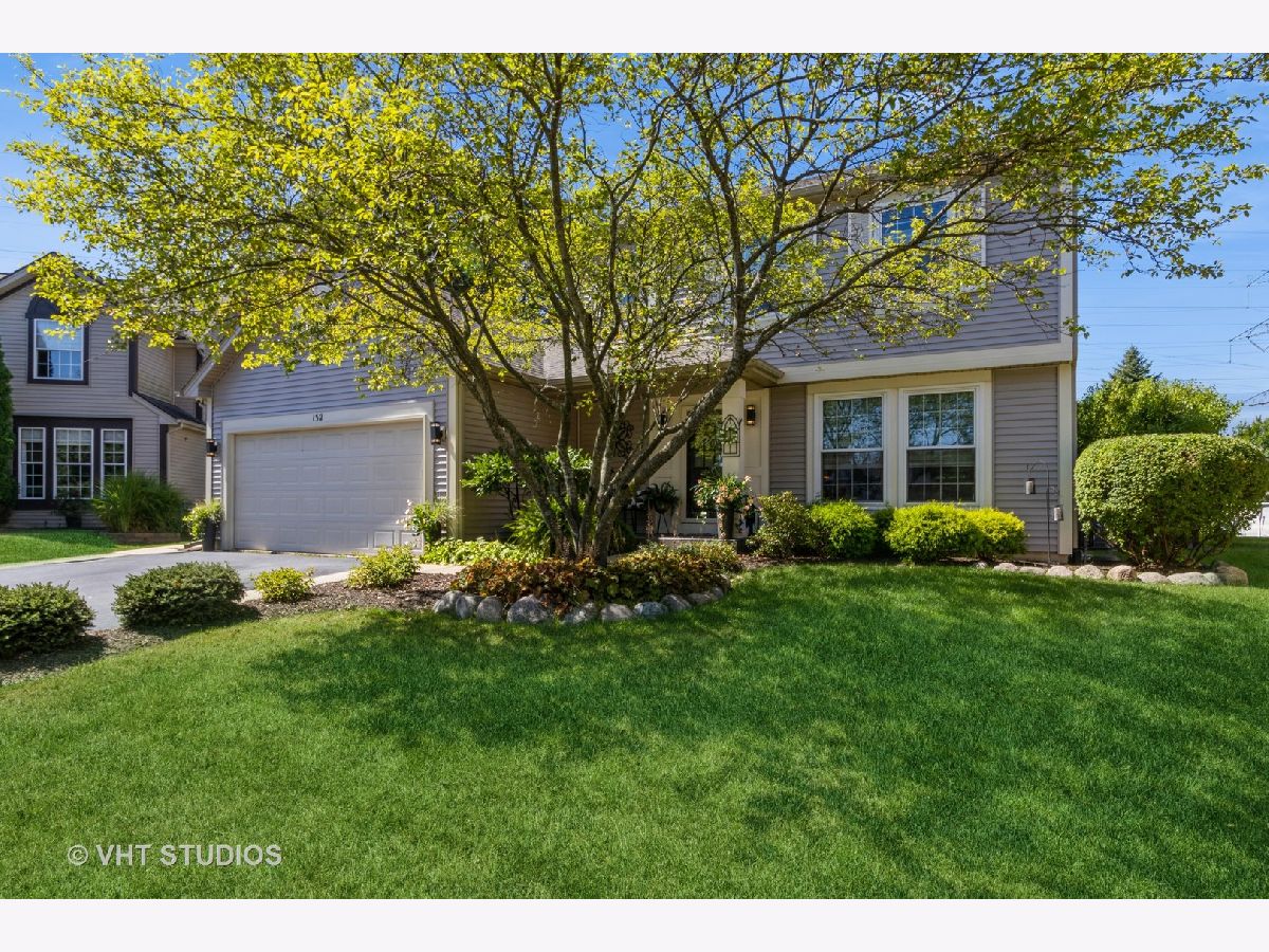 Homes Sold Country Trails Elgin Illinois, 132 Dickens