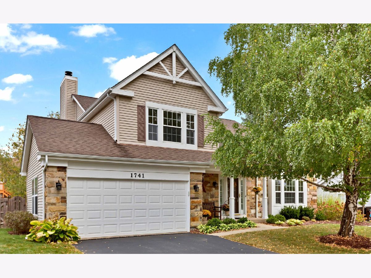 Homes & Townhomes & Condos Sold The Villages Crystal Lake Illinois, 1741 Ashford