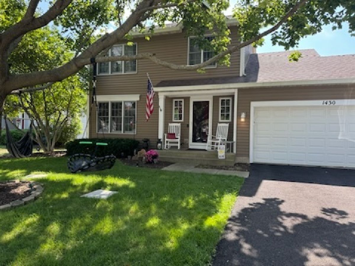 Homes Sold Woodbridge South Elgin Illinois, 1430 Sweetbriar