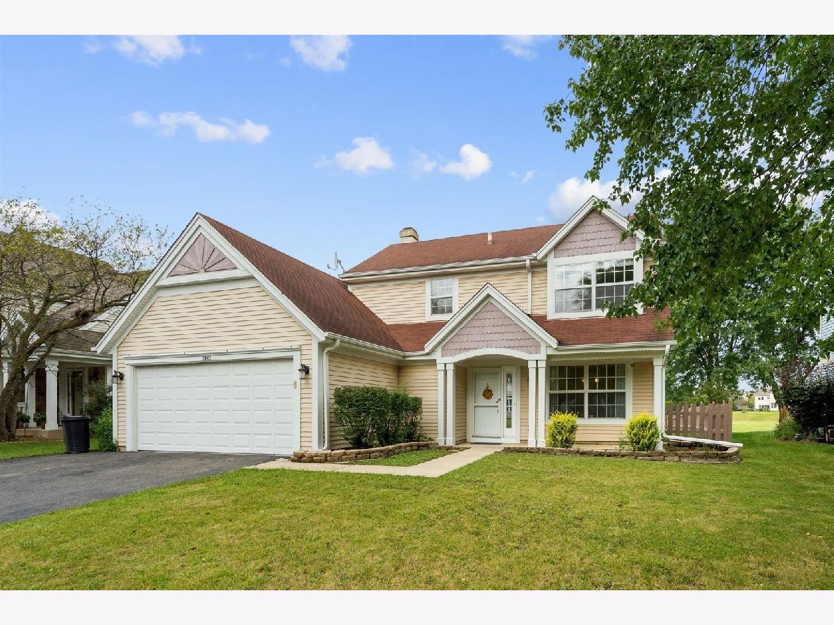 Townhomes & Condos & Homes Sold Fairfax Commons Bartlett Illinois, 1642 Penny