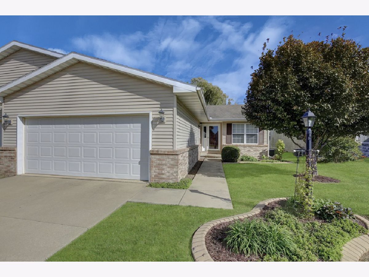  Rented Savoy Illinois, 708A Phlox