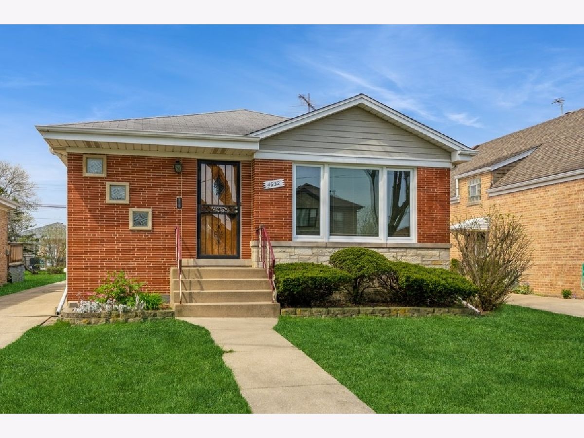 Homes & Condos & Townhomes Sold Big Oaks Chicago Illinois, 4932 Natchez