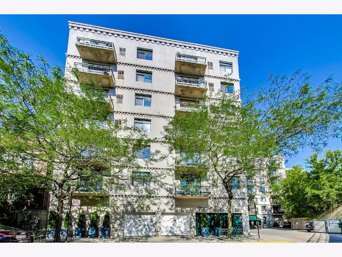 Condominiums Sold The Verde Chicago Illinois, 680 Green