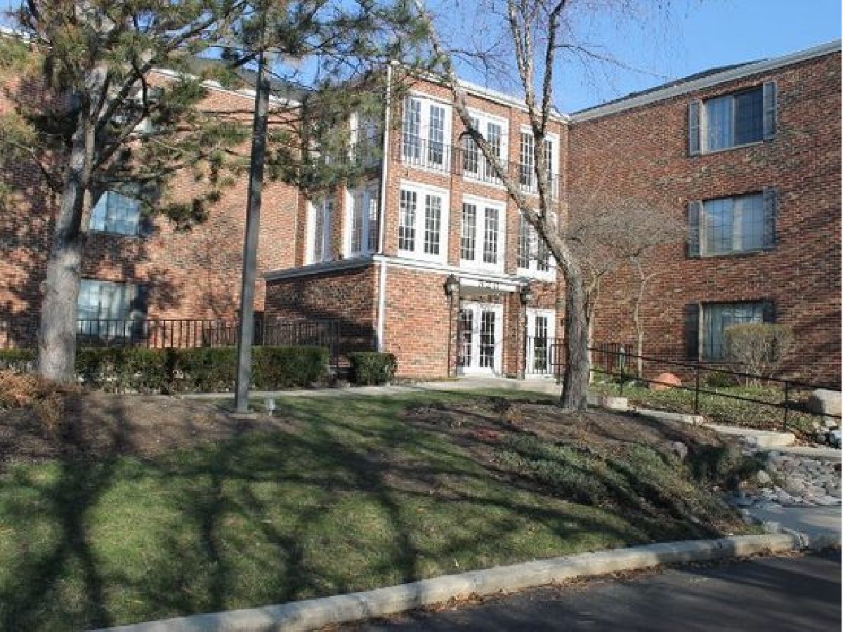 Condominiums Sold Park Orleans Elk Grove Village Illinois, 520 Biesterfield