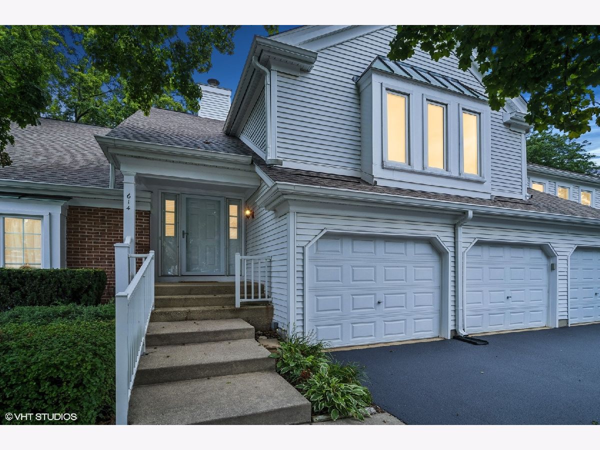 Townhomes & Condos Sold Rob Roy Country Club Village Prospect Heights Illinois, 614 Thistle