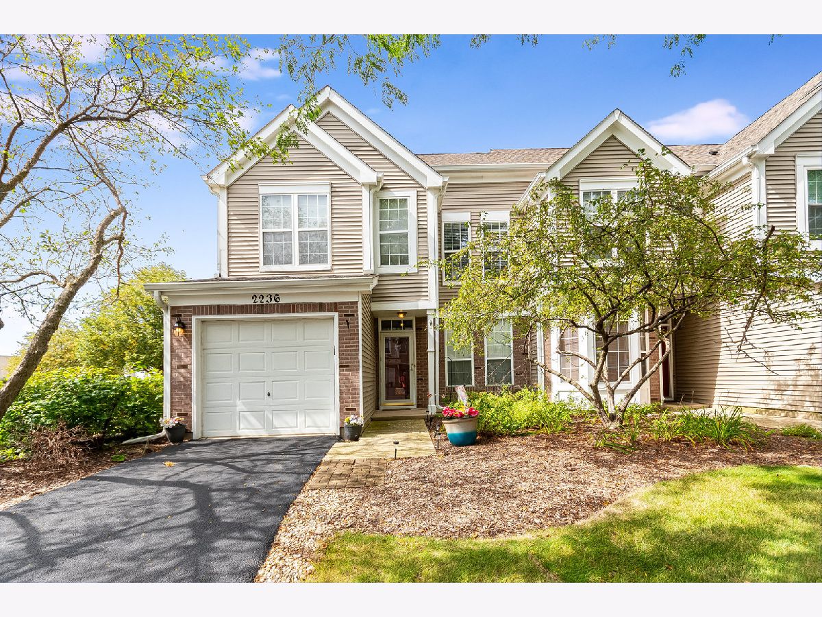 Homes & Townhomes Sold Caton Crossing Plainfield Illinois, 2236 Rossiter