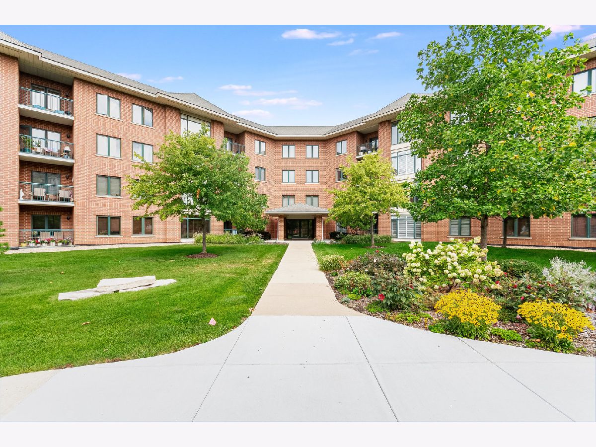 Condominiums Sold Fountain Square Lombard Illinois, 875 22nd