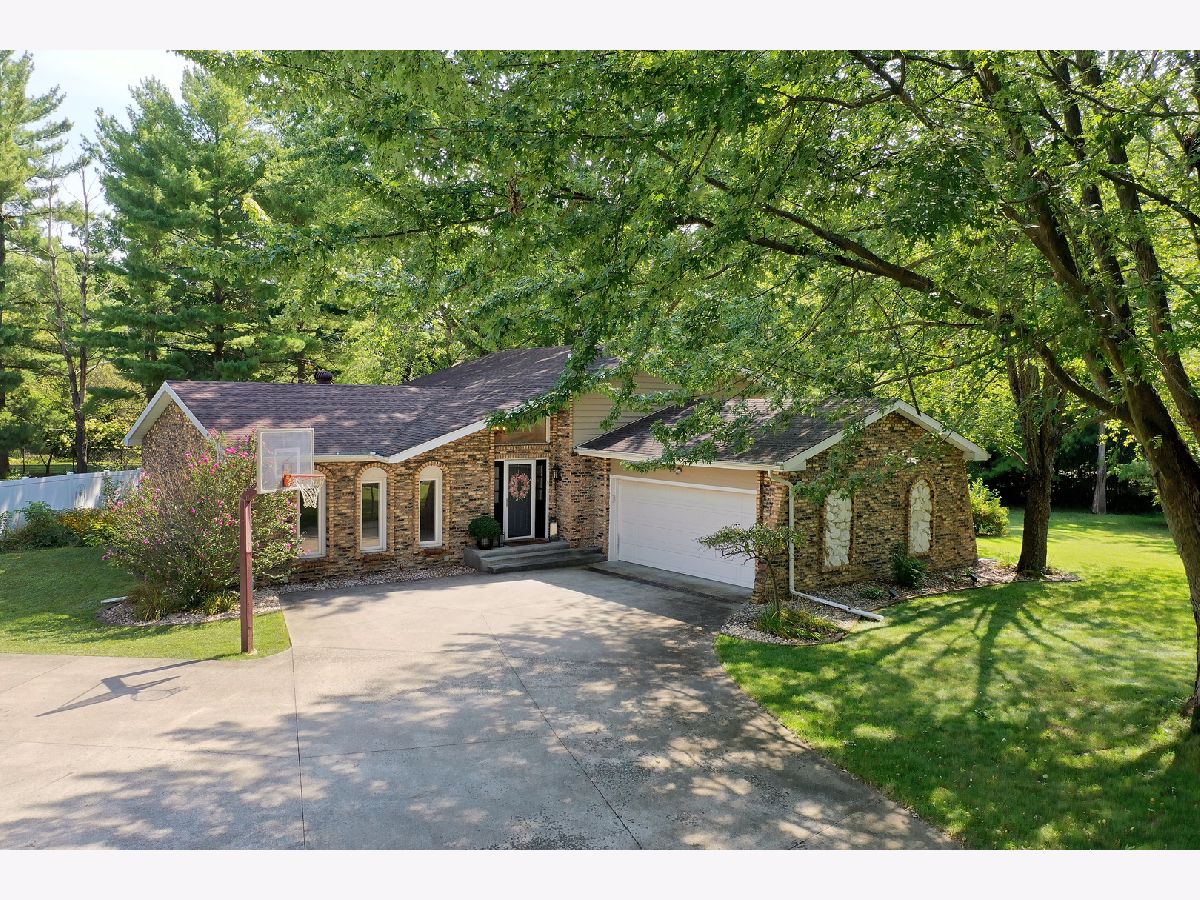 Homes & Townhomes & Condos Sold Briarcliff Bourbonnais Illinois, 1456 Guildford