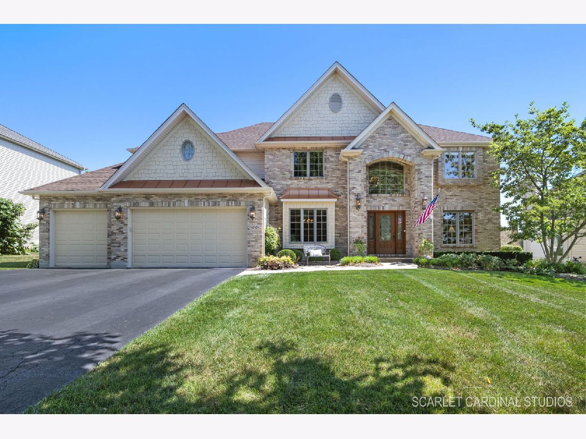 Homes Sold Black Walnut Trails Sugar Grove Illinois, 888 Edgewood