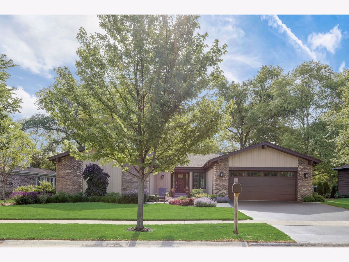 Homes Sold Laurel Hill Deerfield Illinois, 225 Burr Oak