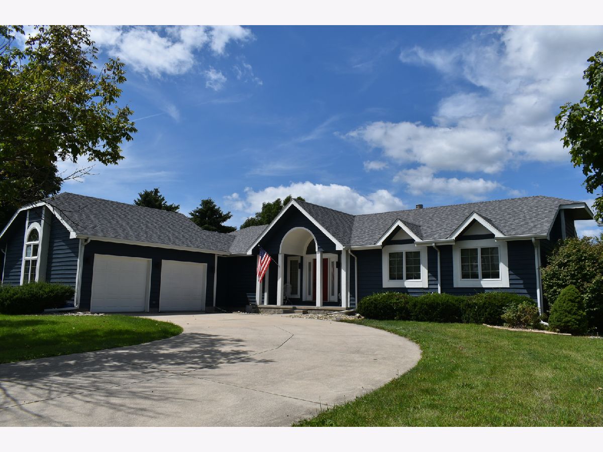 Homes Sold El Paso Golf Club El Paso Illinois, 585 Fairway