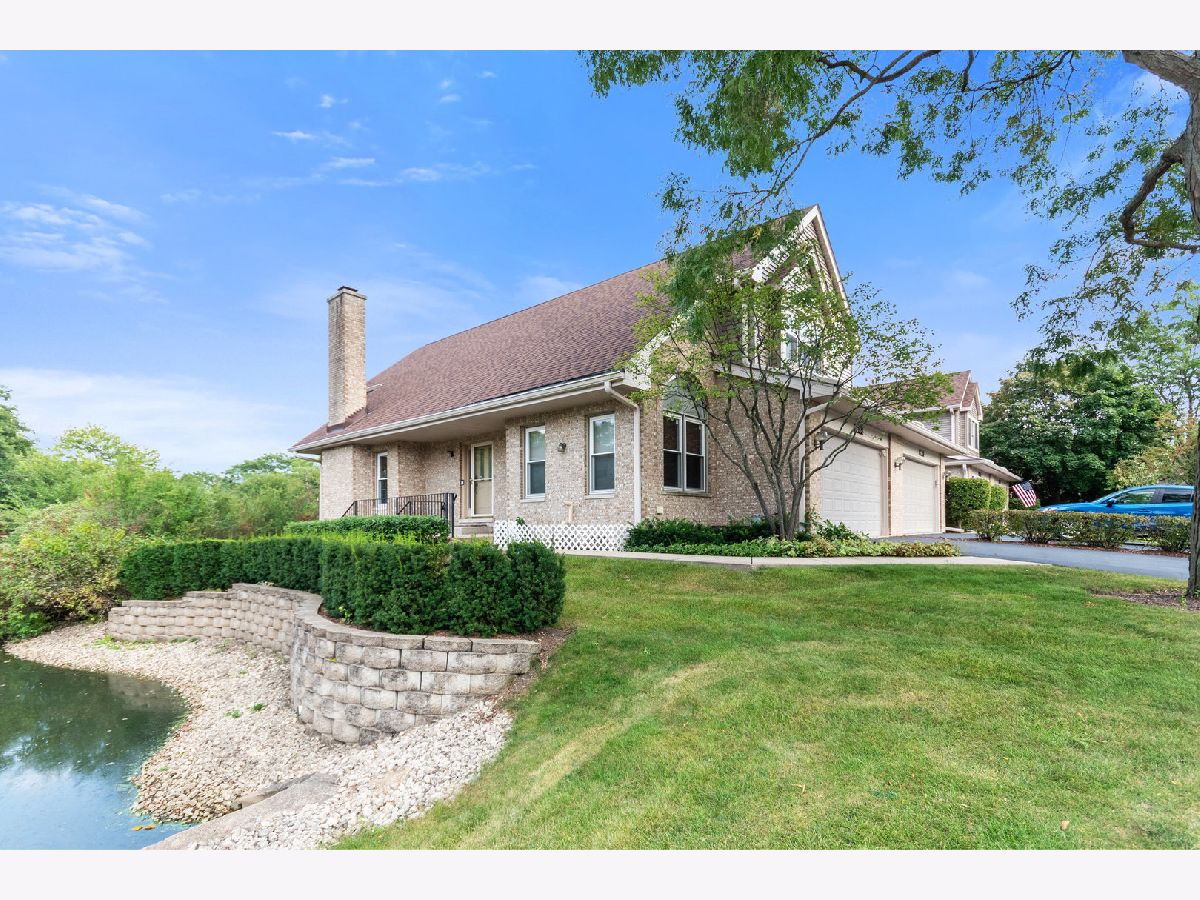 Townhomes Sold Timberlake Estates Palatine Illinois, 683 Walden