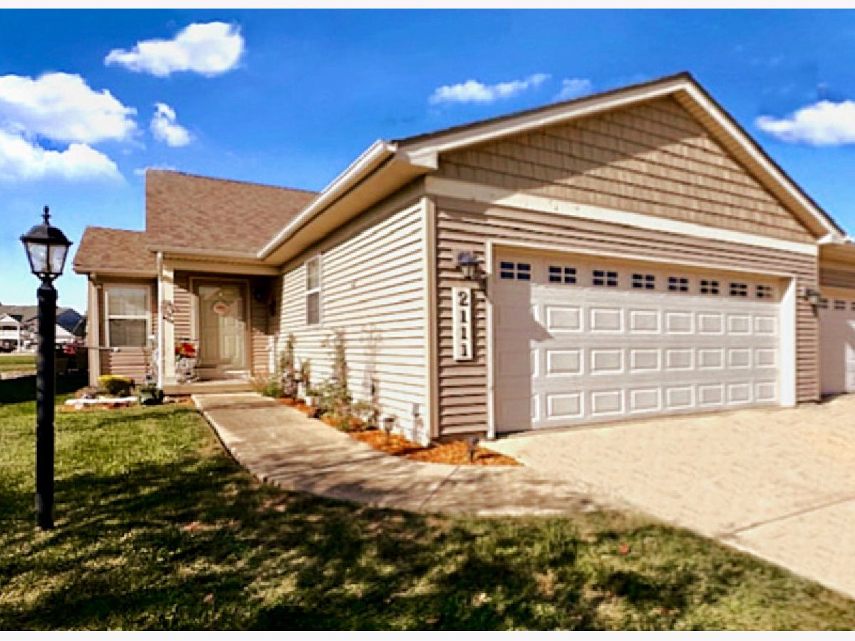 Homes & Condominiums Sold Stone Creek Urbana Illinois, 2111 Stonebrooke