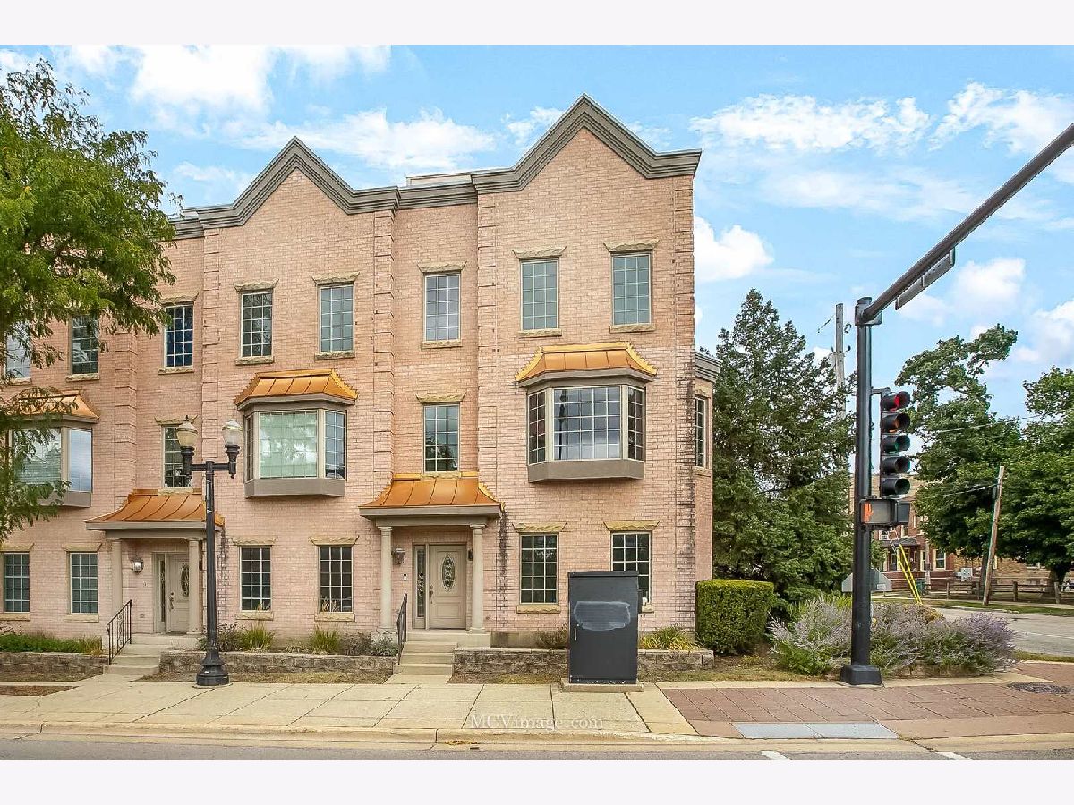 Townhomes Sold Wellington Of Elgin Elgin Illinois, 148 Kimball