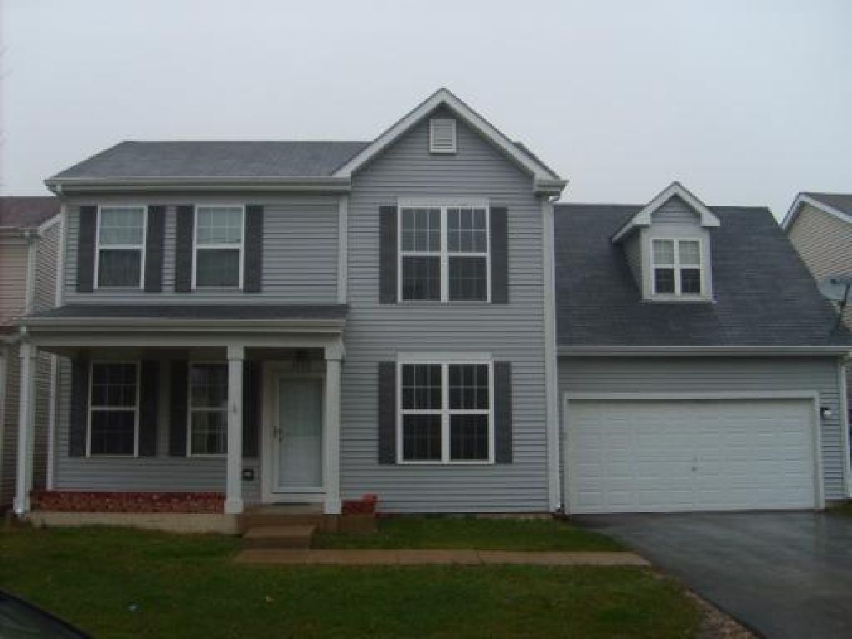 Homes & Townhomes & Condos Rented Hometown Aurora Illinois, 1752 Rebecca