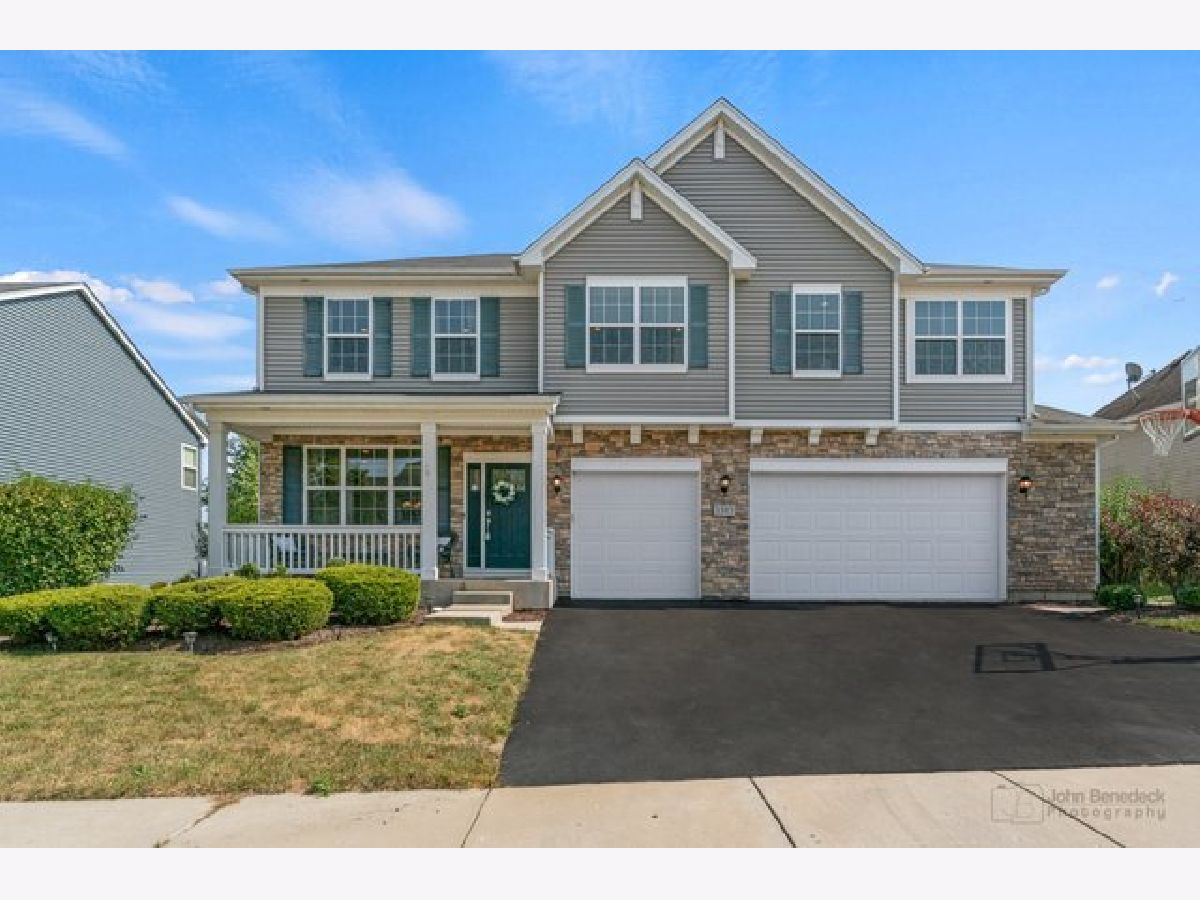 Townhomes & Homes Sold Prairie Pointe South Elgin Illinois, 1385 Prairie Pointe