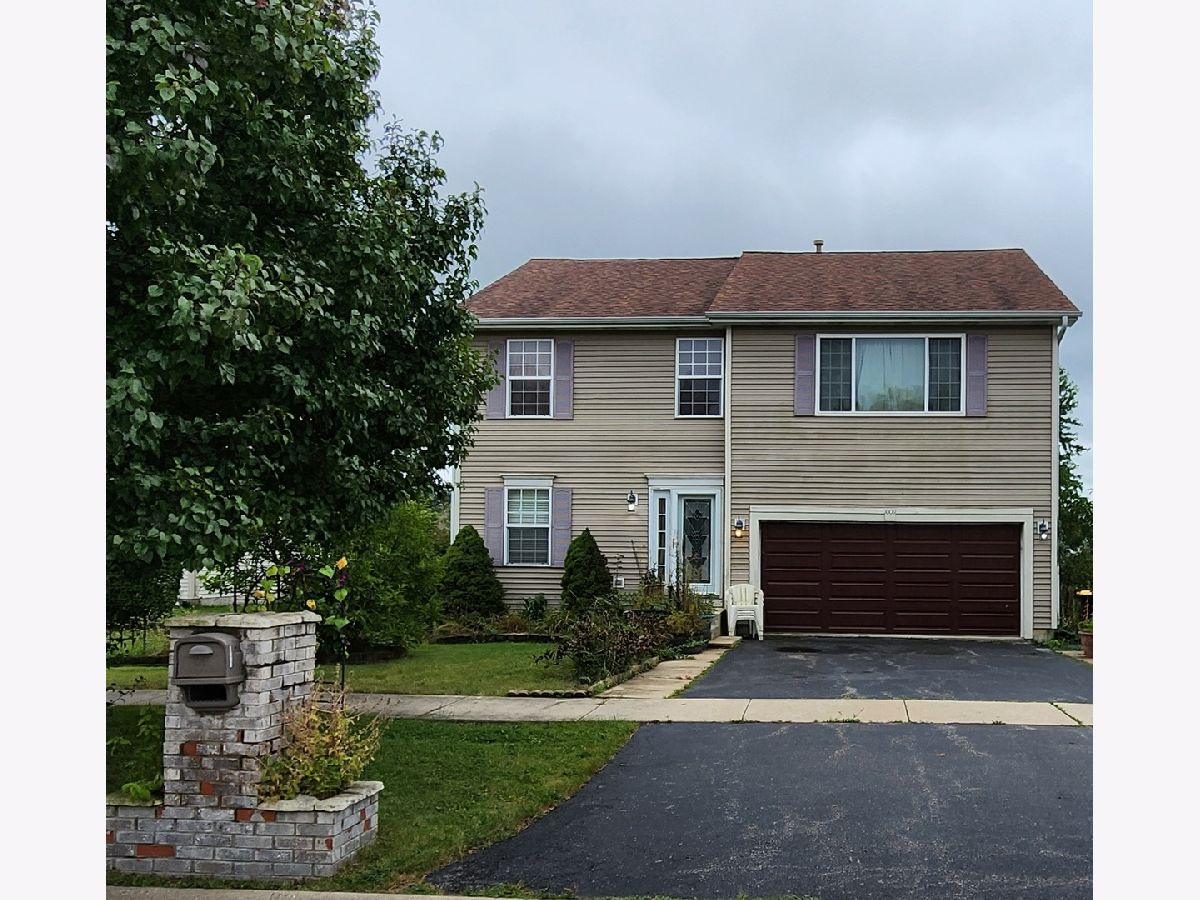 Homes Sold Park Pointe Harvard Illinois, 1009 Joshua Tree