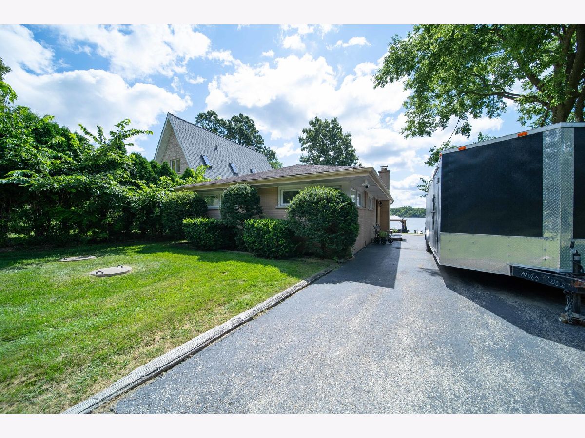 Homes Sold J L Shaws Spring Grove Illinois, 27657 Lake Shore