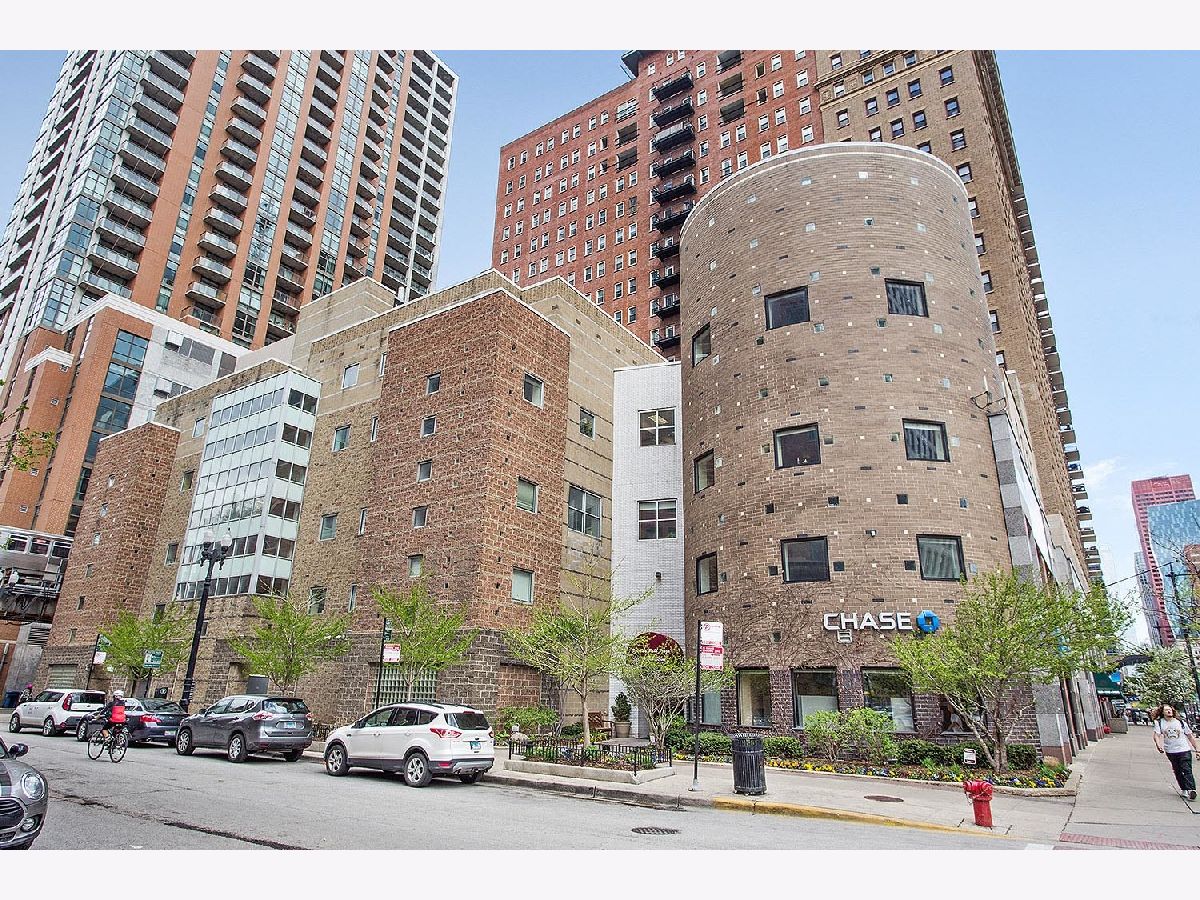 Condominiums Rented Burnham Park Plaza Chicago Illinois, 40 9th