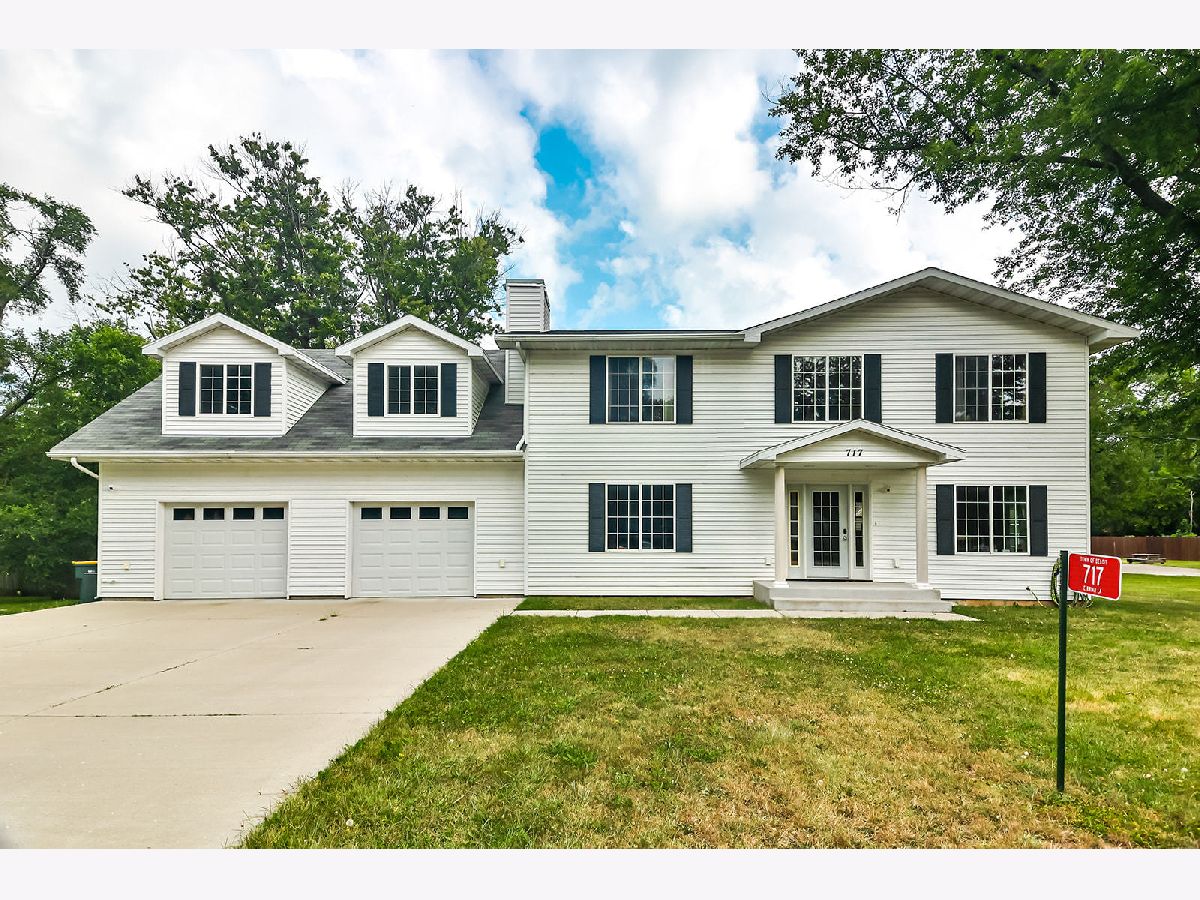  Sold Beloit Wisconsin, 717 Briar