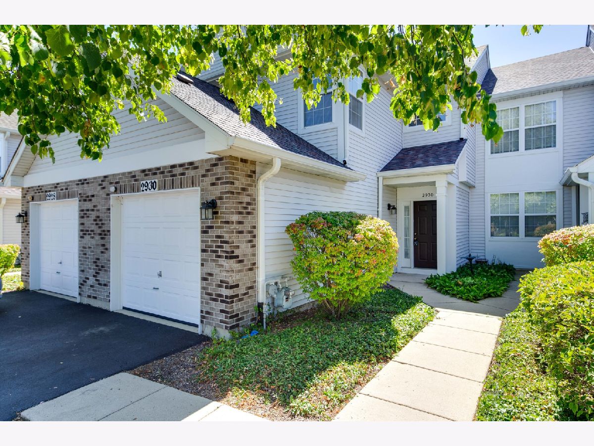 Townhomes & Condos Rented Crosswinds Naperville Illinois, 2930 Kentshire