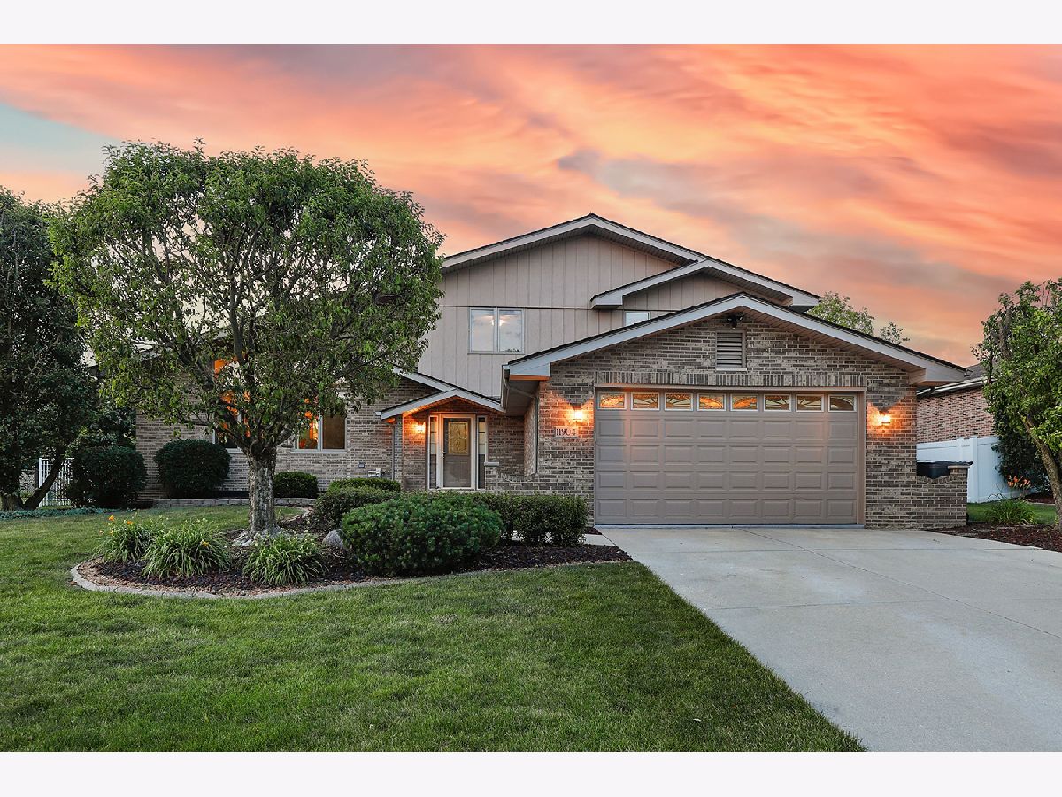 Townhomes & Homes Sold Brook Hills West Orland Park Illinois, 11904 Greenfield