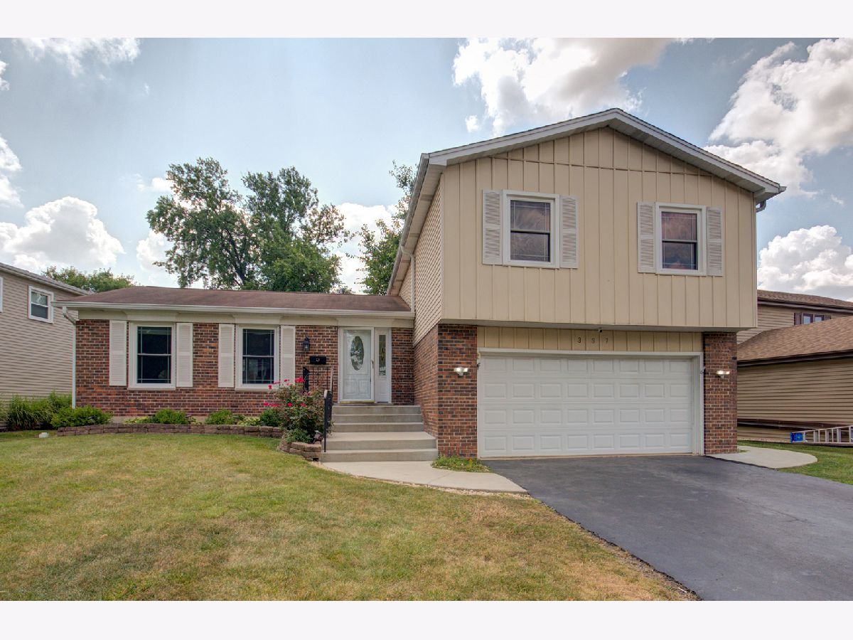 Homes & Condos & Townhomes Sold Manor Hill Lombard Illinois, 337 Collen