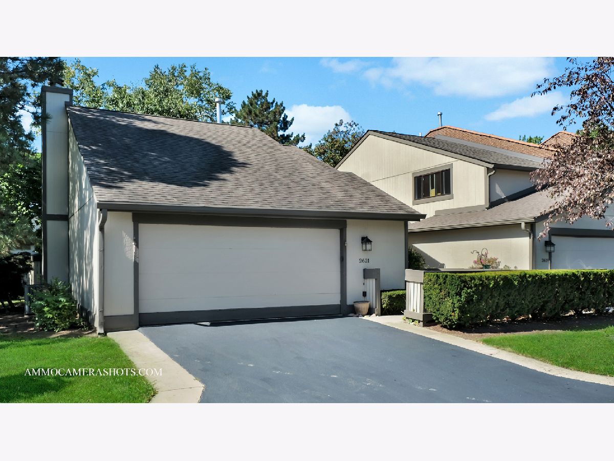 Townhomes & Condos & Homes Rented Meadow Edge Rolling Meadows Illinois, 2621 Smith
