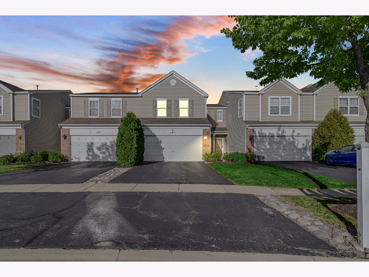 Townhomes & Condos & Homes Sold Hampton Glen Plainfield Illinois, 4905 Courtland