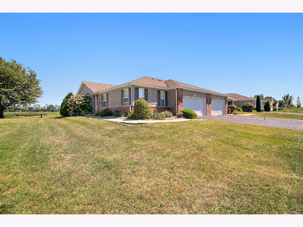 Homes & Townhomes Sold Cobblestone Bourbonnais Illinois, 5592 Hearthside