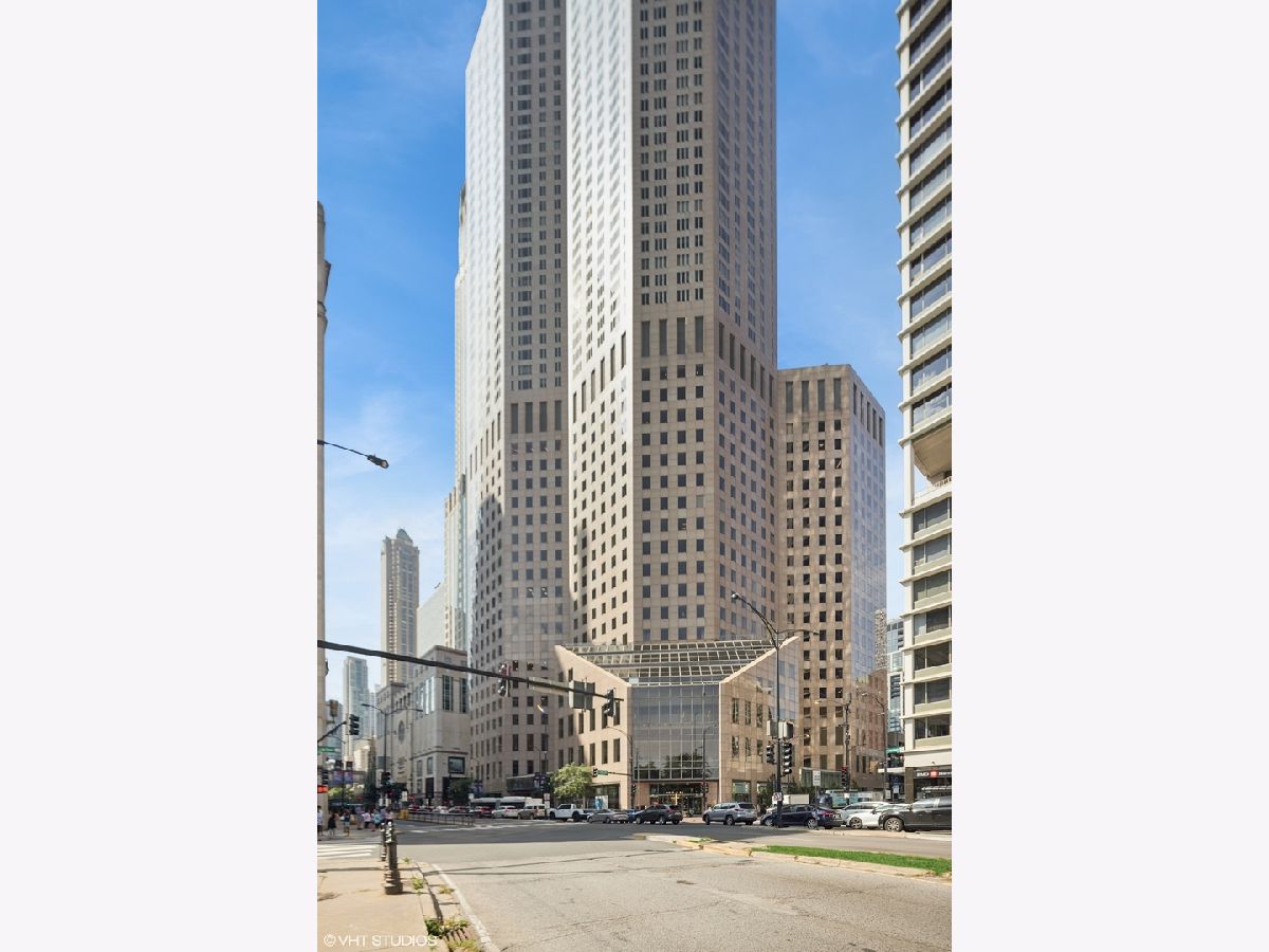 Condominiums Sold One Magnificent Mile Chicago Illinois, 950 Michigan