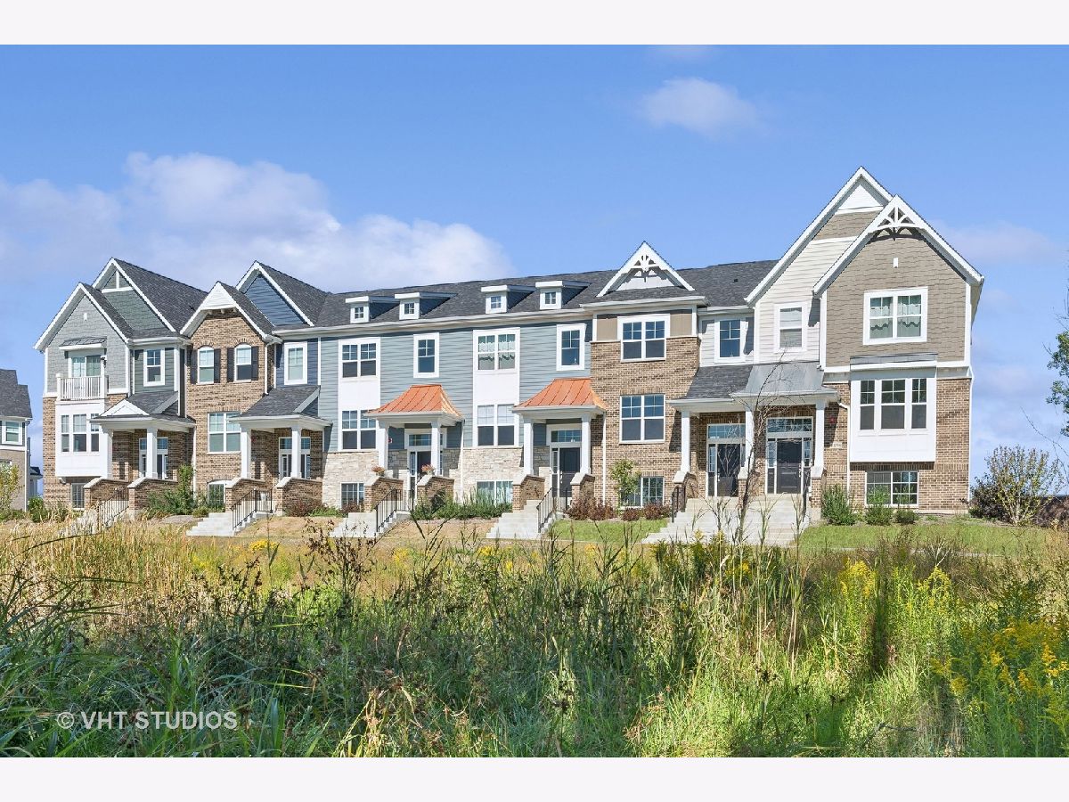 Condos & Townhomes Sold Sterling Place Northbrook Illinois, 1900 Kingsley