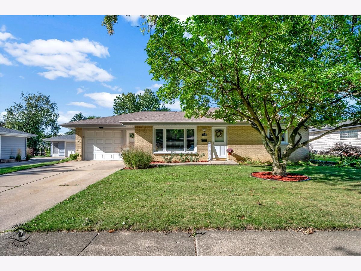 Homes Sold Kelvin Grove Lockport Illinois, 1018 Maitland