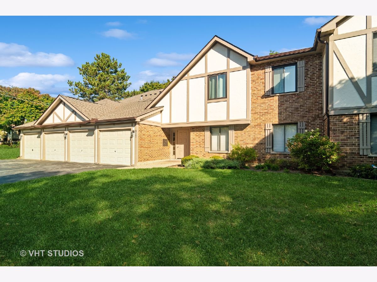 Condominiums Sold Deerpath Manor Palatine Illinois, 1008 Glavin