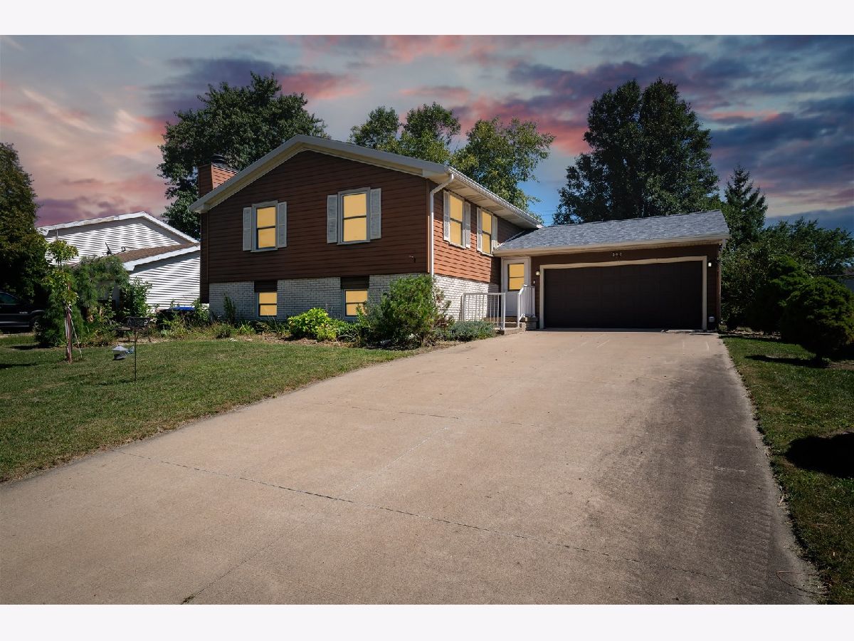 Homes & Condos & Townhomes Sold Washington East Bloomington Illinois, 308 Evergreen