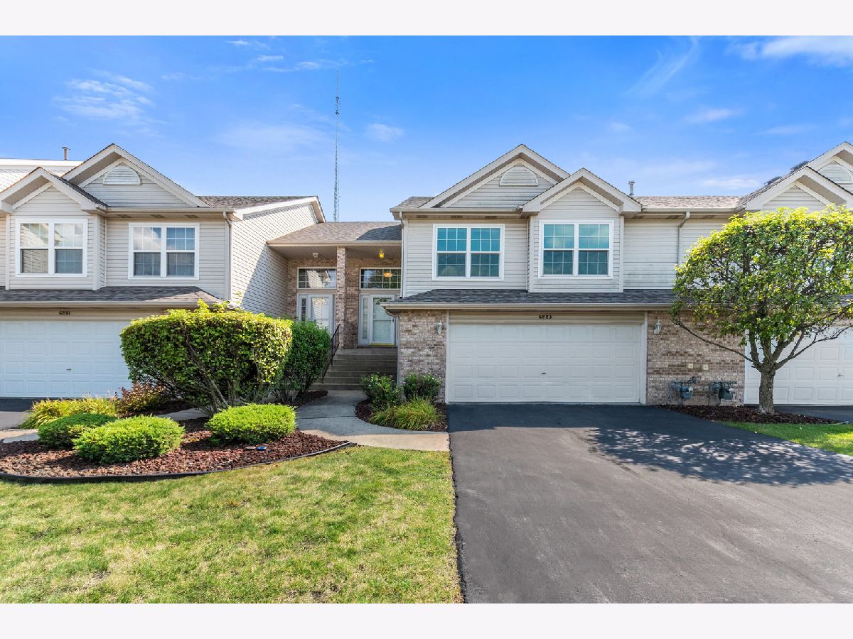 Townhomes & Condos Sold Millenium Lakes Tinley Park Illinois, 6883 Geneva