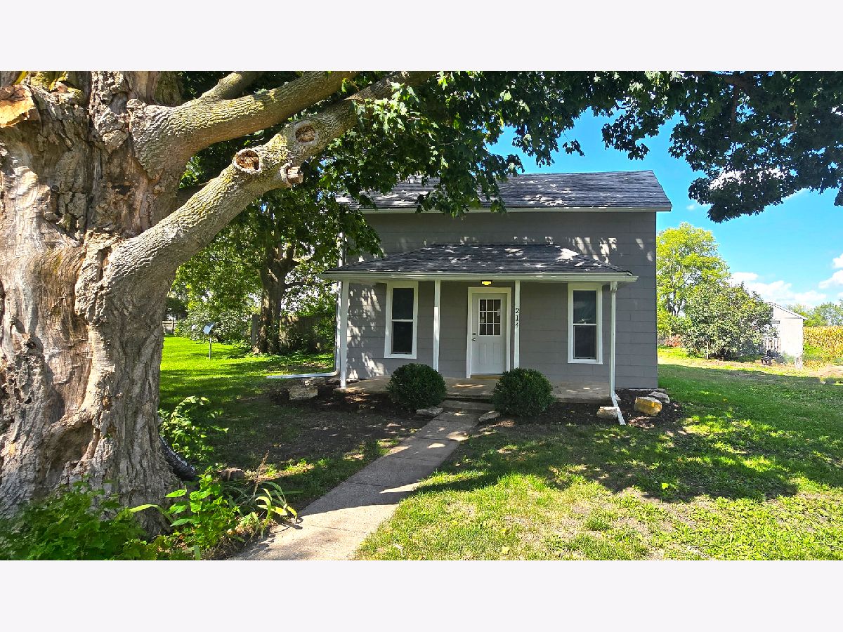  Sold Seymour Illinois, 214 Center