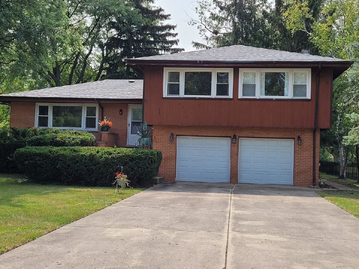 Homes Rented Sunset View Estates Northbrook Illinois, 4063 Sunset