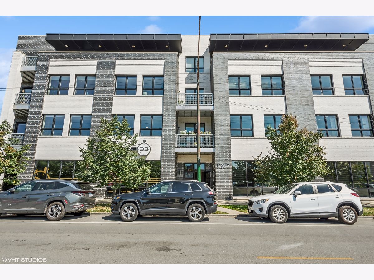 Condominiums & Homes Sold Old Town Chicago Illinois, 1317 Larrabee