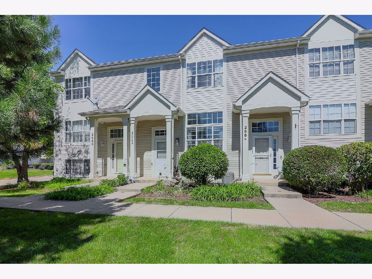 Condos & Townhomes Sold Courtyards Of Aspen Falls Plainfield Illinois, 2662 Canyon