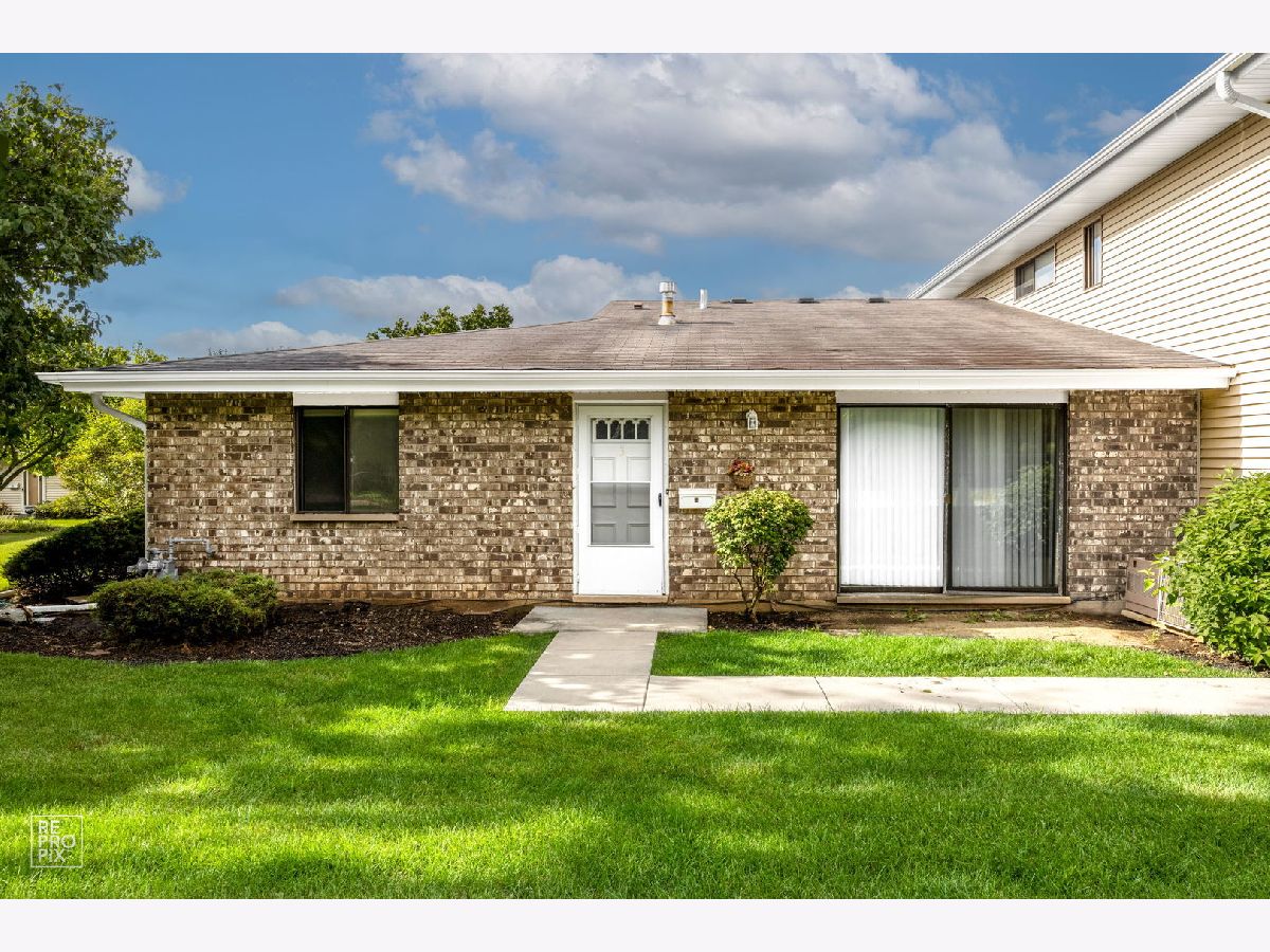Townhomes & Condos & Homes Sold Weathersfield Commons Schaumburg Illinois, 3 Dennis