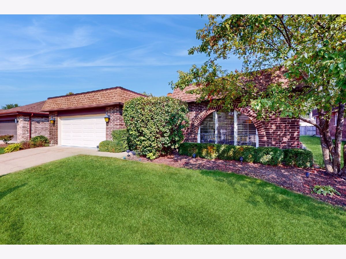 Homes & Condos & Townhomes Sold Villas North Northbrook Illinois, 315 Buckthorn