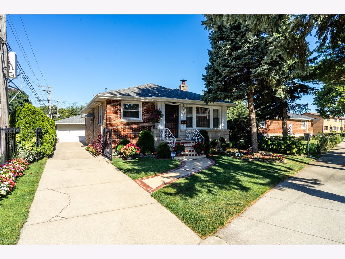 Homes & Condominiums Sold Jefferson Park Place Chicago Illinois, 5032 Mcvicker