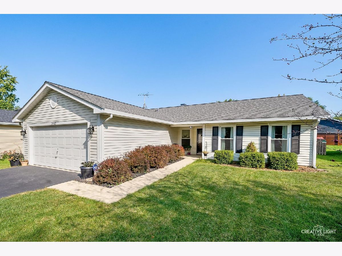 Homes & Condos & Townhomes Sold Butterfield Aurora Illinois, 2460 Hedge Row