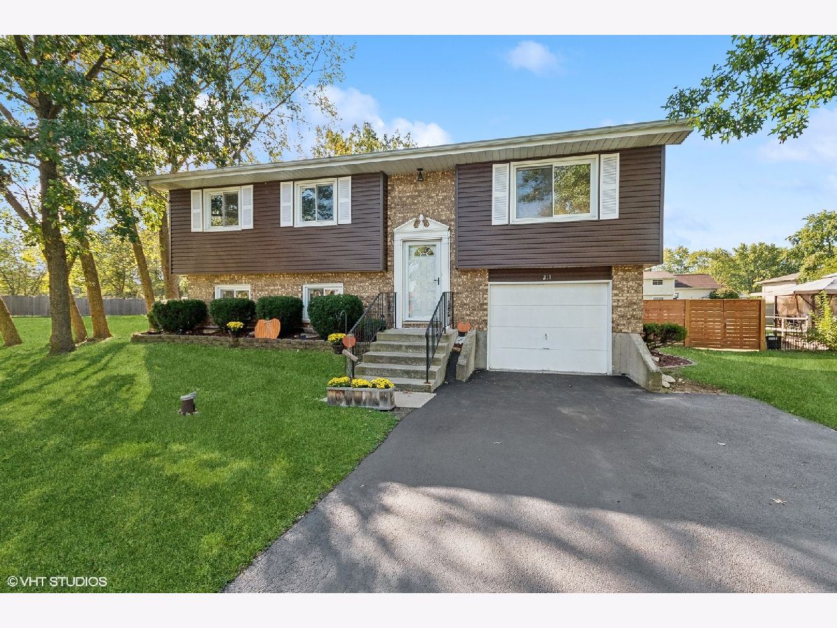 Homes Sold Sunset Hills Shorewood Illinois, 211 Diana