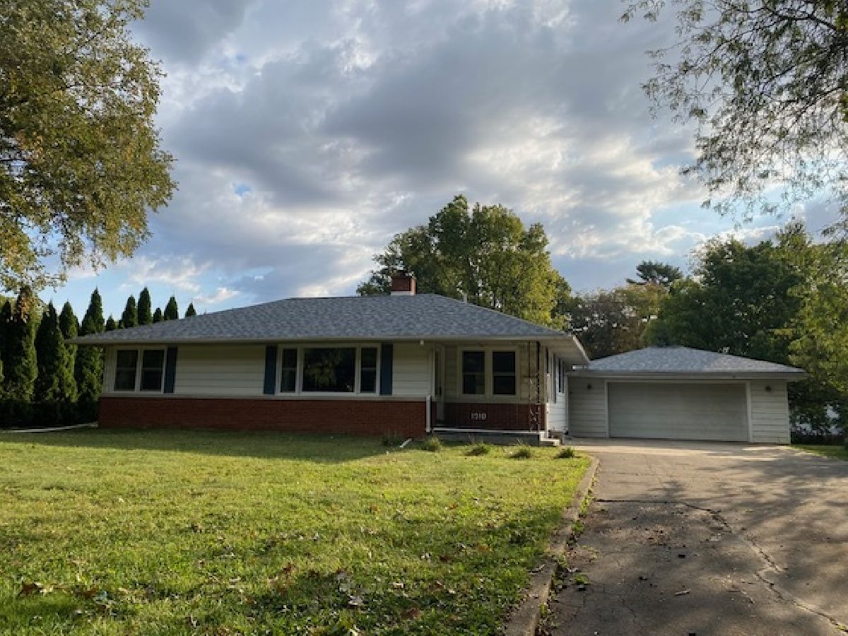 Homes & Condos & Townhomes Sold University Downs Urbana Illinois, 1910 Race