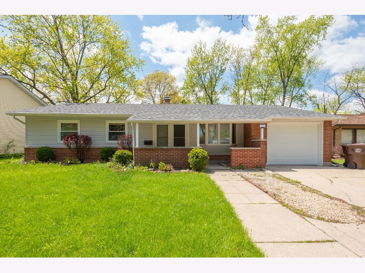 Homes Rented Pacesetter Hazel Crest Illinois, 2625 Turtle Creek