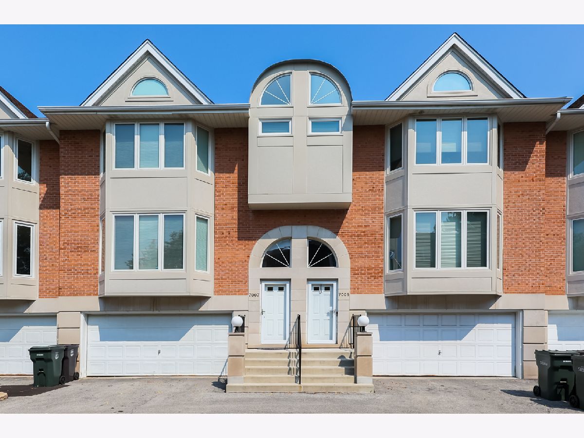 Townhomes Sold Kingston Estates Skokie Illinois, 7007 Lorel